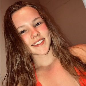 Meet your Posher, Cristina